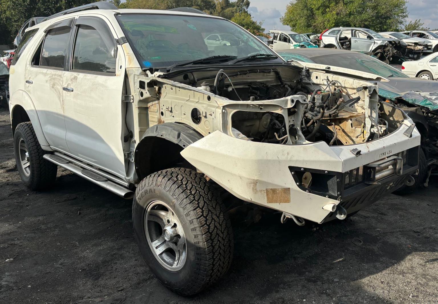 2013 4X4 TOYOTA FORTUNER #1KD FOR STRIPPING - Private Seller 2013 4X4 TOYOTA FORTUNER #1KD FOR STRIPPING - Private Seller
