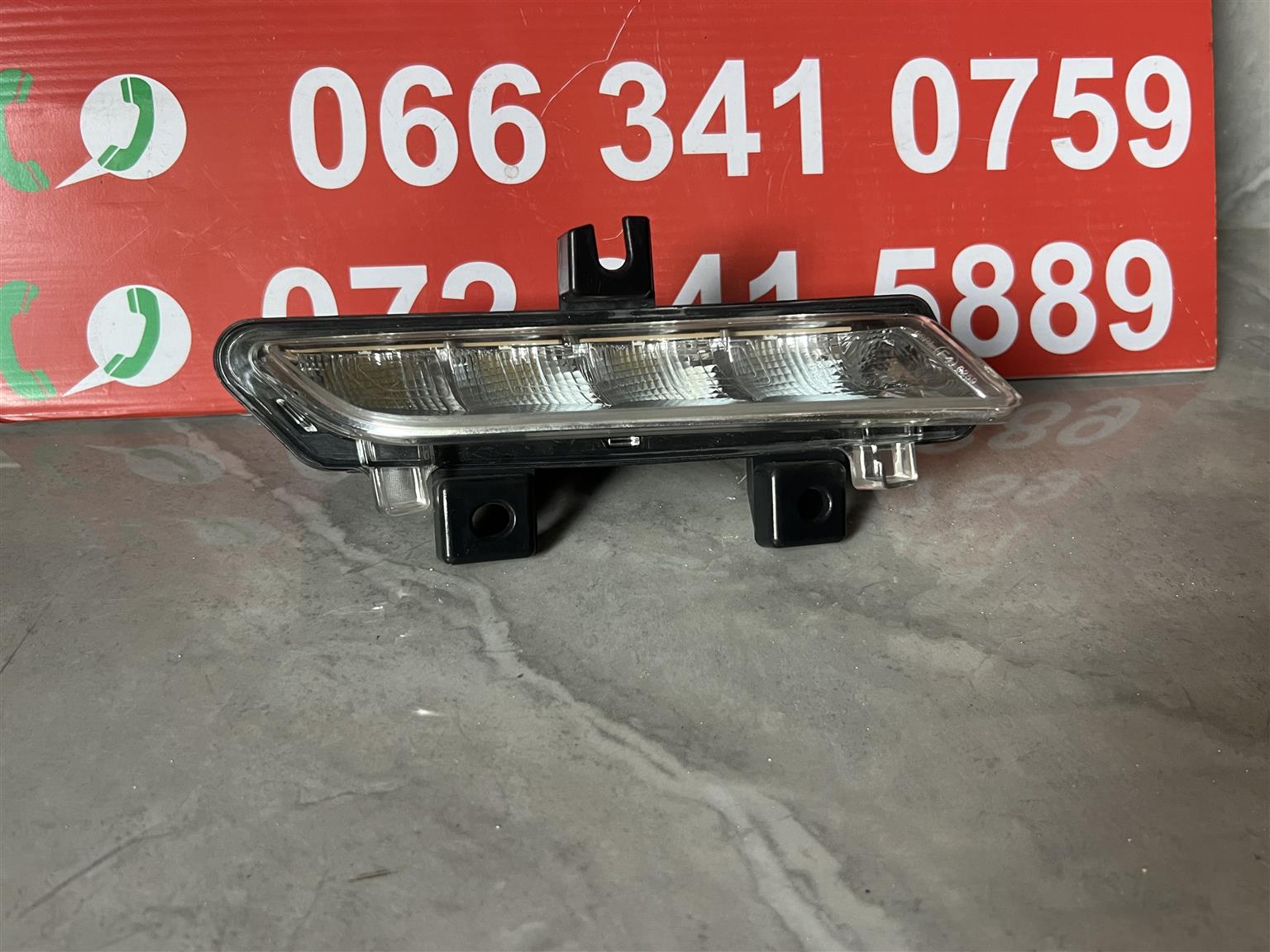 Renault Clio IV Fog light - Private Seller Renault Clio IV Fog light - Private Seller