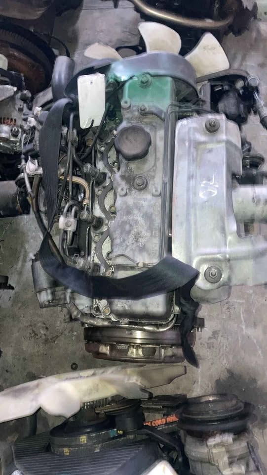 HYUNDAI H100 D4BB 2.6 NON TURBO ENGINE FOR SALE - Private Seller HYUNDAI H100 D4BB 2.6 NON TURBO ENGINE FOR SALE - Private Seller