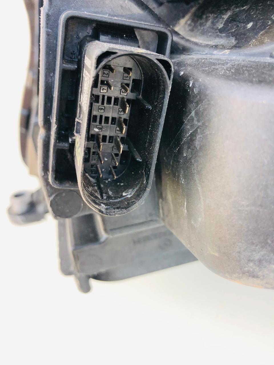 Mercedes Benz W447 Viano AMG right side (smoke/shadow) xenon headlight - Private Seller