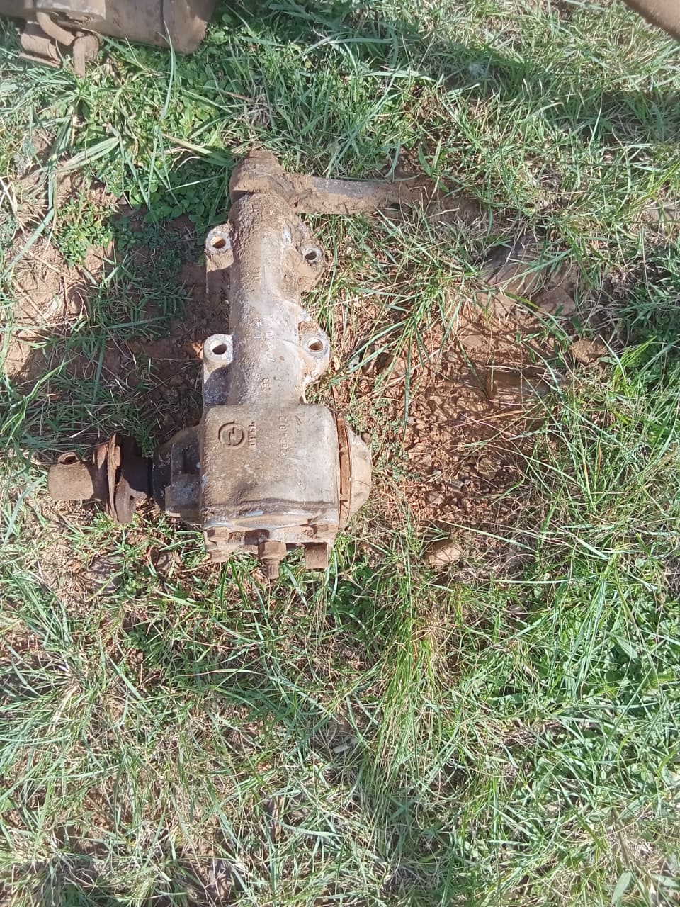 Chevrolet (2.5) steering box - Private Seller Chevrolet (2.5) steering box - Private Seller