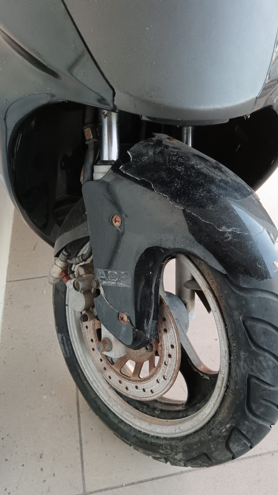 Fender front wheel Jonway Scooter 125cc Fender front wheel Jonway Scooter 125cc