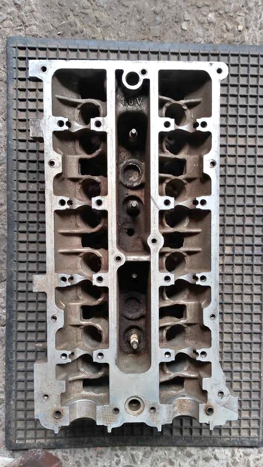Ford Fiesta 1.6 cylinder head - Private Seller Ford Fiesta 1.6 cylinder head - Private Seller