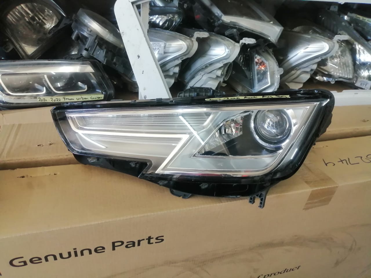 AUDI A4 B9 HEADLIGHT 2017 TO 2020 MODEL - Private Seller