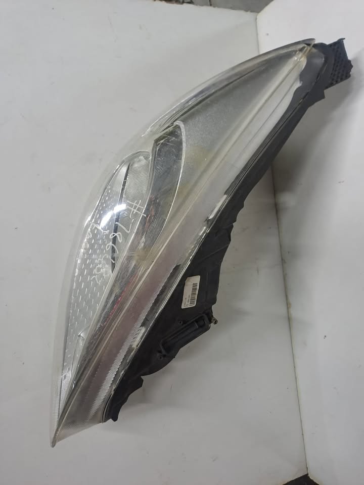 Headlight Ford Focus 2015-2017 - Private Seller Headlight Ford Focus 2015-2017 - Private Seller