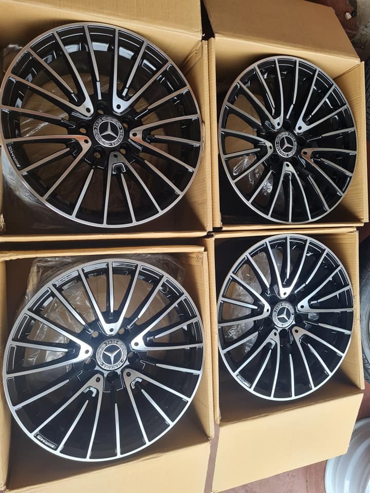 Mercedes Benz mags size 17 aset