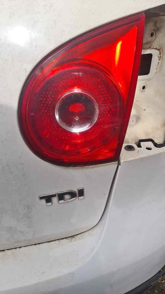 Vw golf 5 2.0 tdi rear Inner taillight