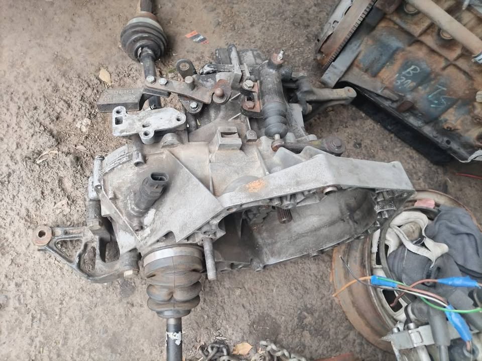Fiat palio 1.2 manual gearbox - Private Seller Fiat palio 1.2 manual gearbox - Private Seller