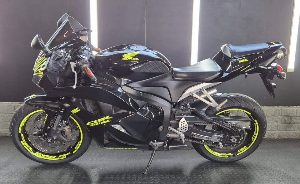 2009 Honda CBR600RR - 46 000KM - Private Seller