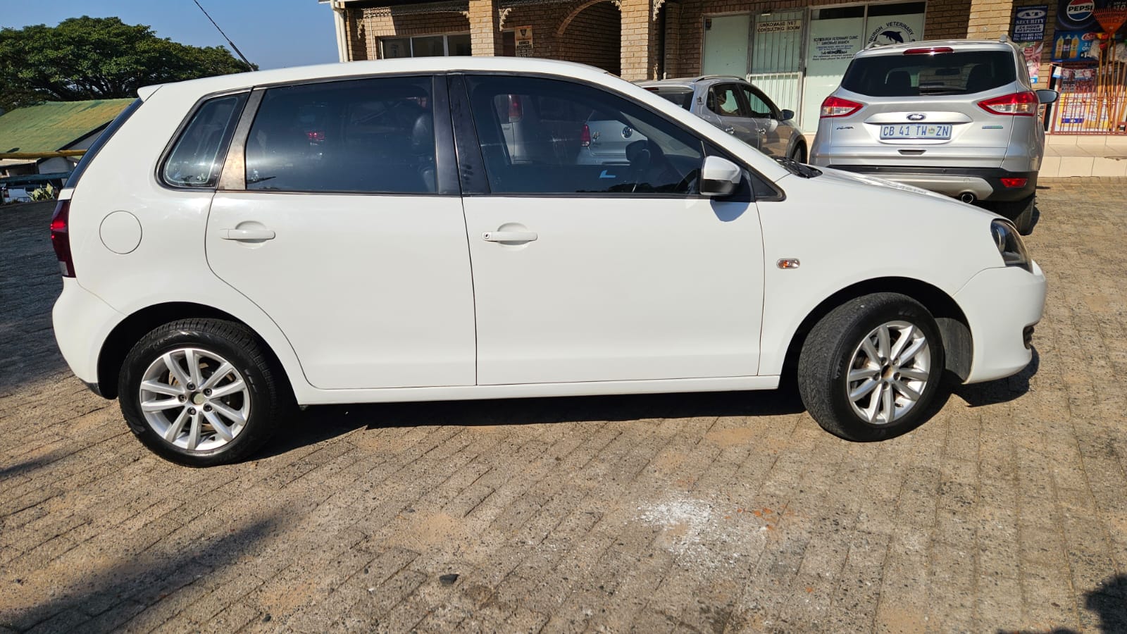 2016 Volkswagen Polo Vivo 1.4 Automatic 5-door.