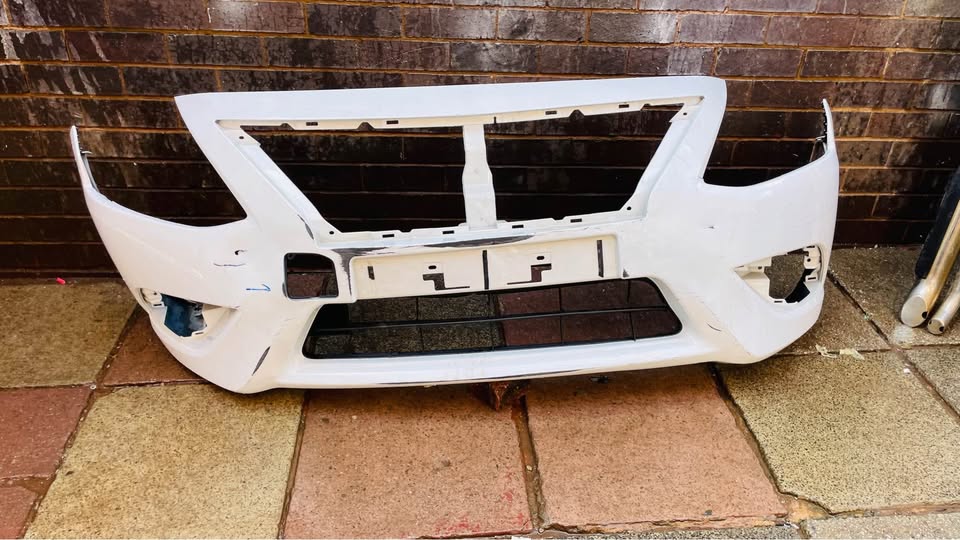 Nissan Almera bumper - Private Seller Nissan Almera bumper - Private Seller