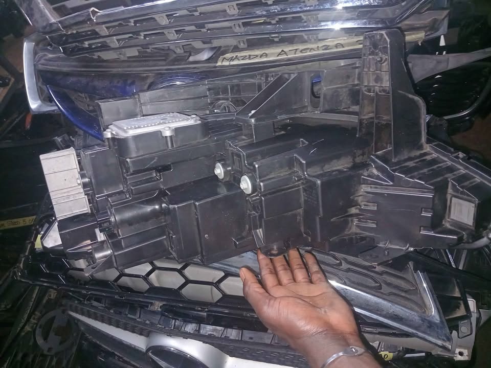 Haval H6 right side headlight xenon - Private Seller Haval H6 right side headlight xenon - Private Seller