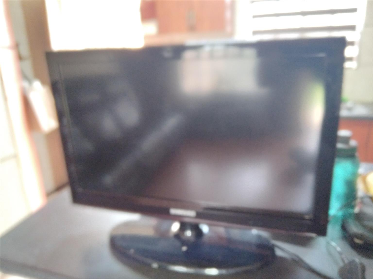 Samsung tv and smartbox Samsung tv and smartbox