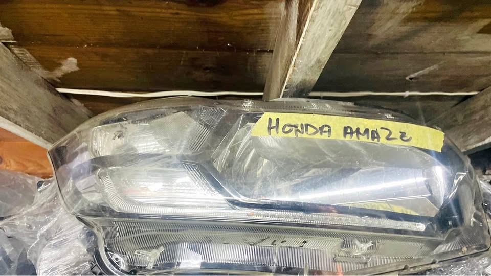 Honda Amaze headlight - Private Seller Honda Amaze headlight - Private Seller