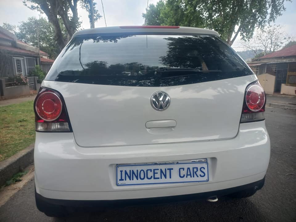 2012 VW POLO VIVO HATCHBACK 1.4 PETROL, MANUAL, WHITE COLOR, MILEAGE 103000KMS