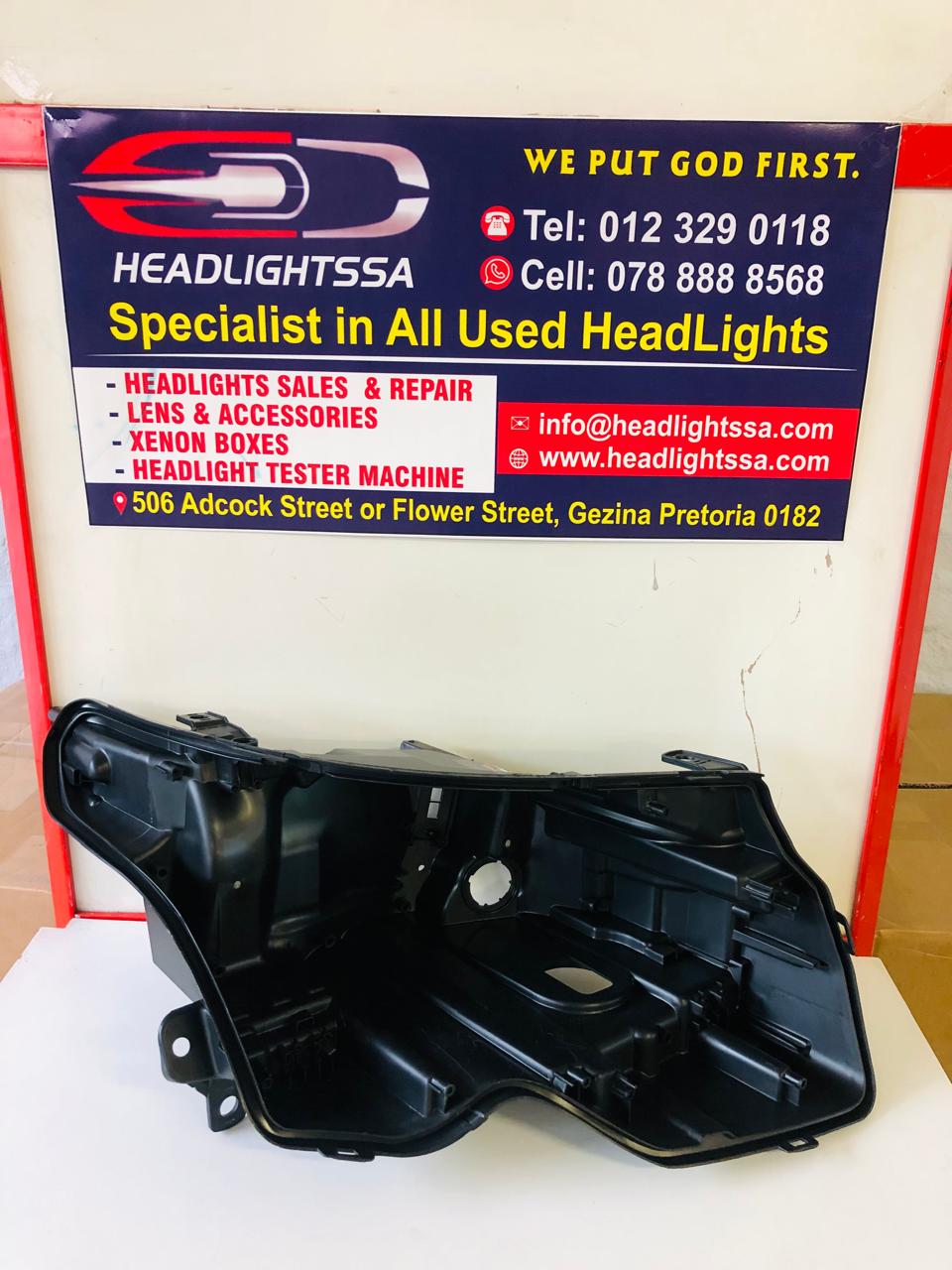 Range Rover Vogue right side headlight replacement housing - Private Seller Range Rover Vogue right side headlight replacement housing - Private Seller