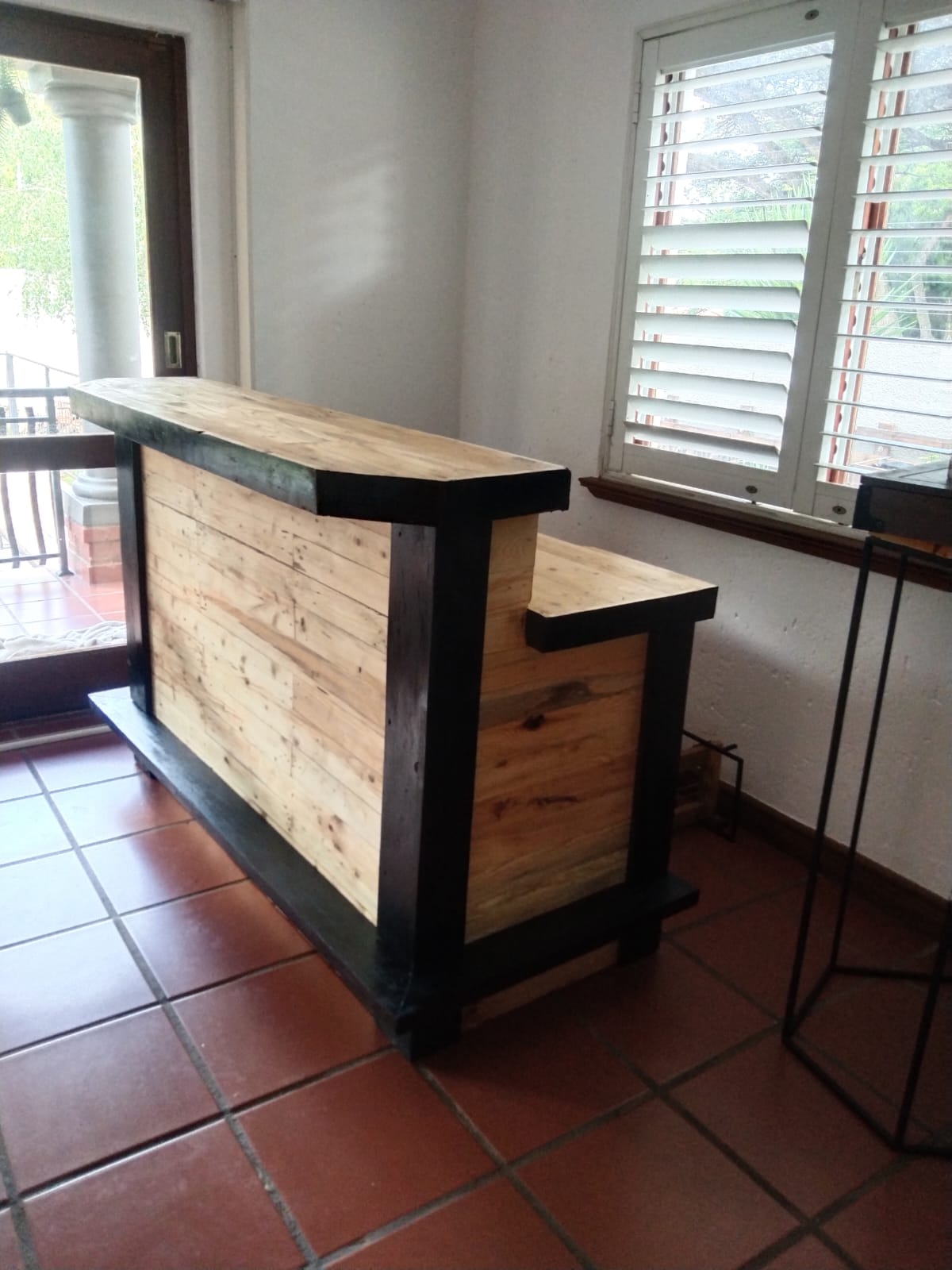 Bar counter for sale Junk Mail