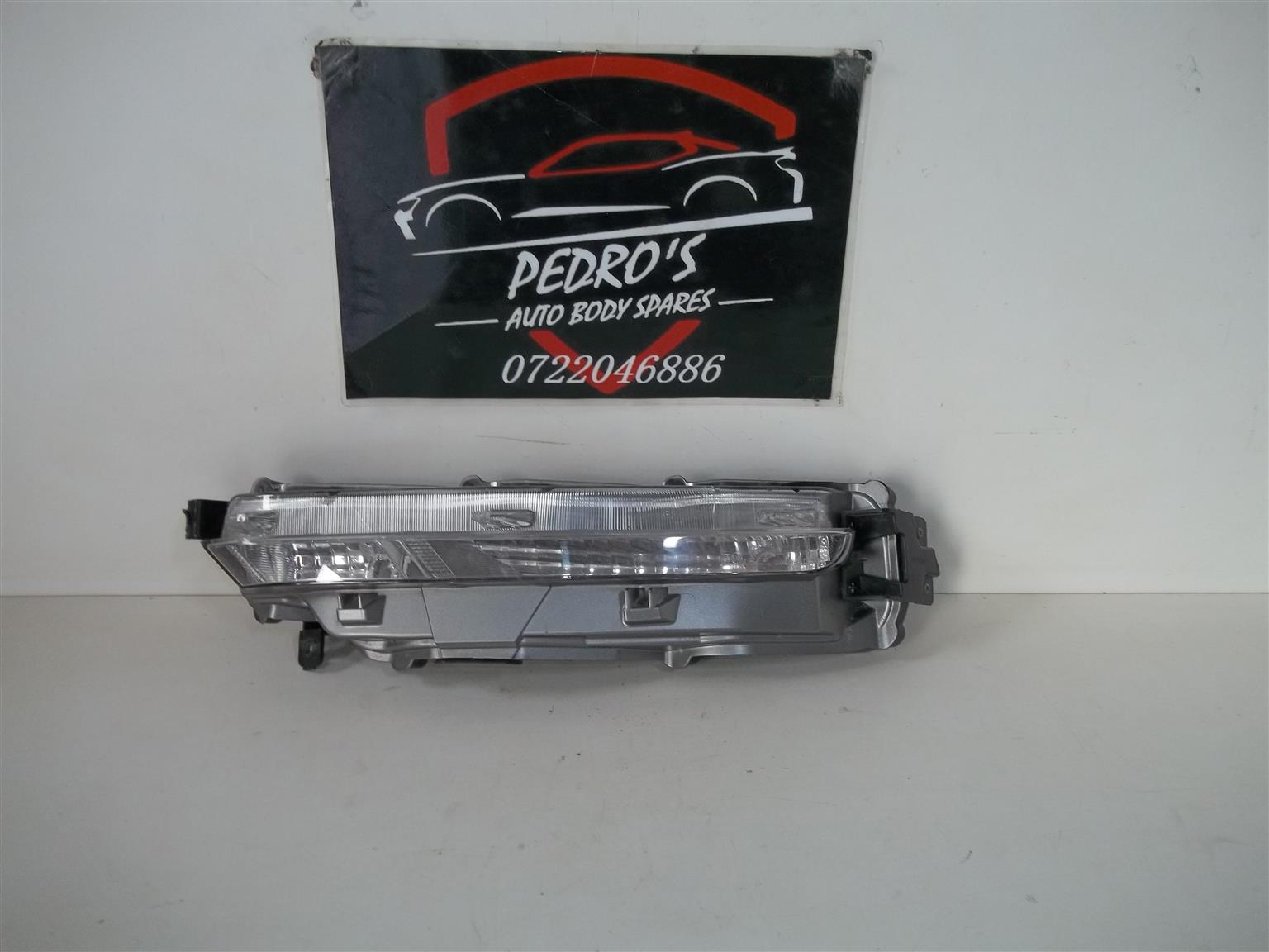 Toyota Fortuner LED front indicator - Private Seller Toyota Fortuner LED front indicator - Private Seller
