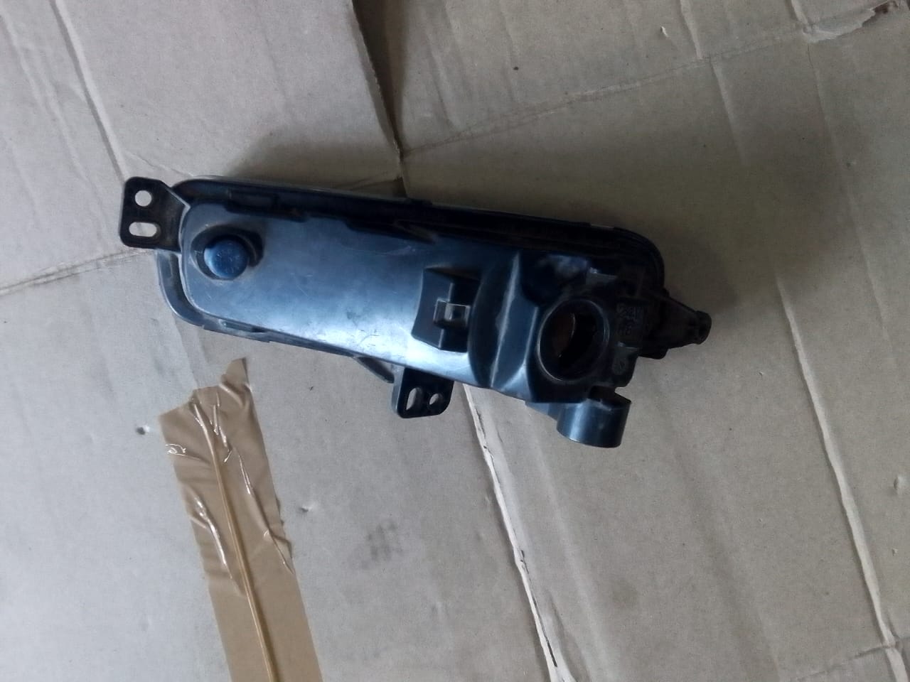 FORD RANGER T8 LHS FOG LIGHT FOR SALE - Private Seller FORD RANGER T8 LHS FOG LIGHT FOR SALE - Private Seller