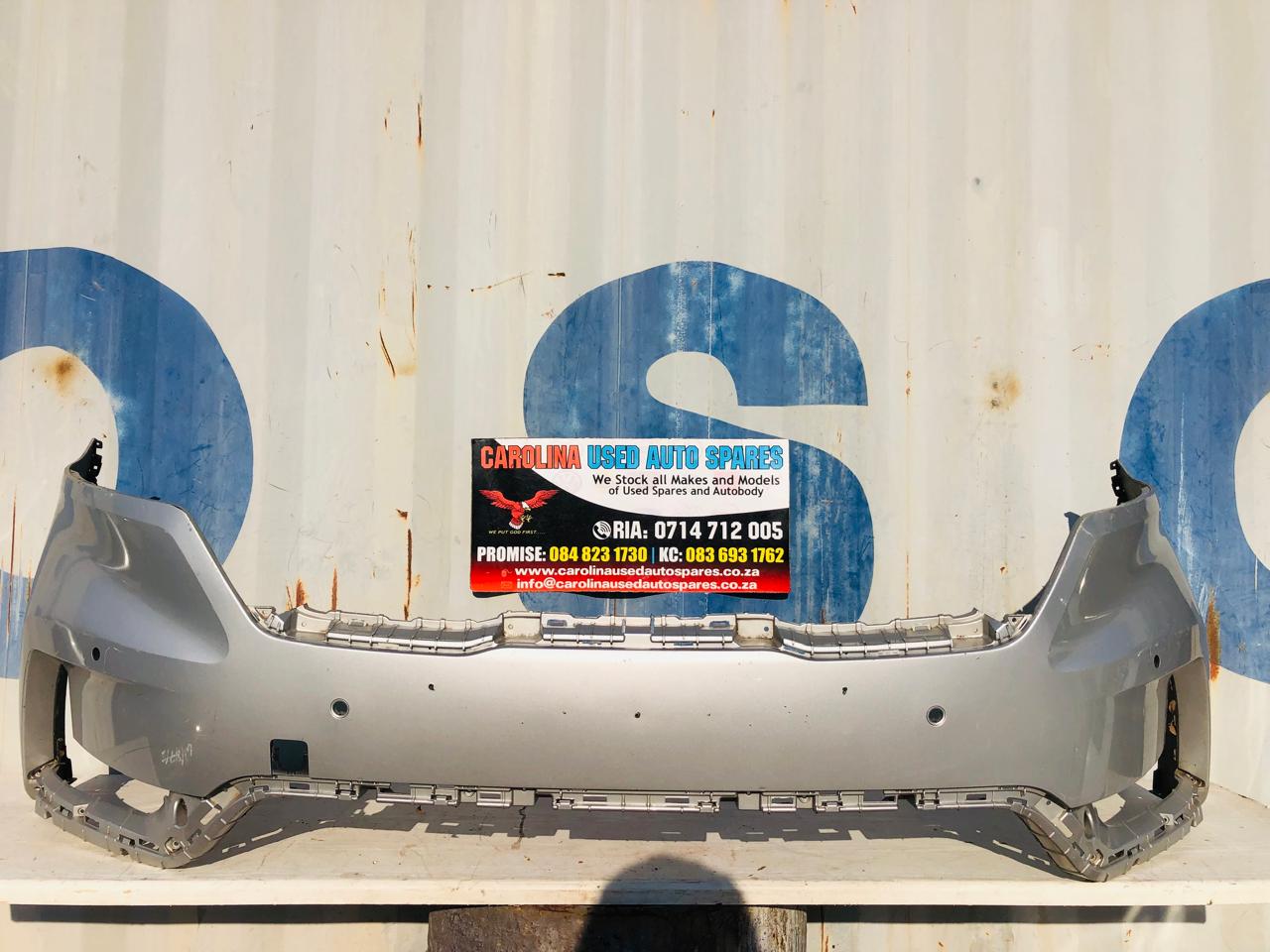 Kia Carnival premium 7 STR front bumper with pdc holes - Private Seller Kia Carnival premium 7 STR front bumper with pdc holes - Private Seller