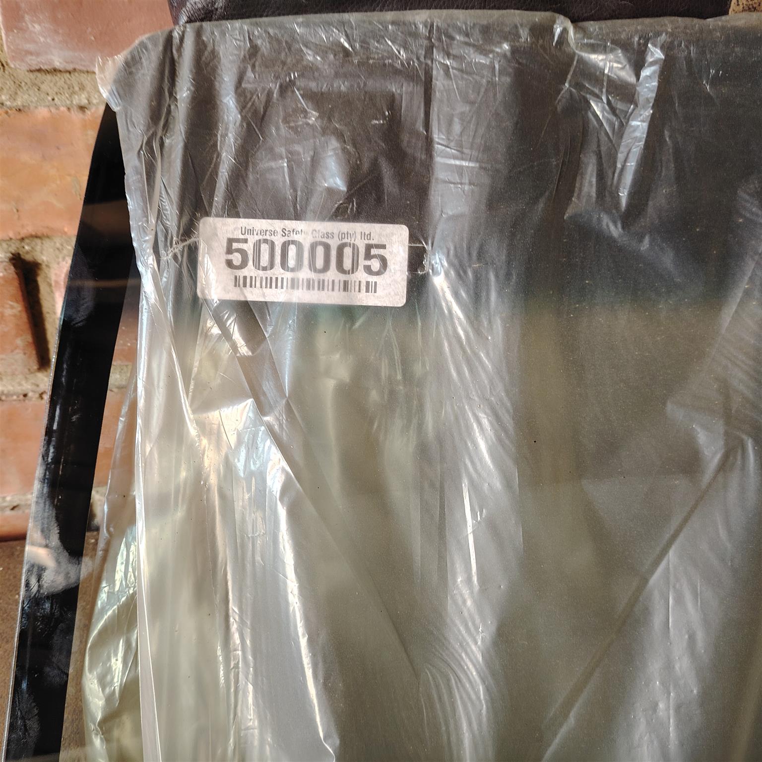 Windscreen Daihatsu Cuore 2001 Brand new - Private Seller