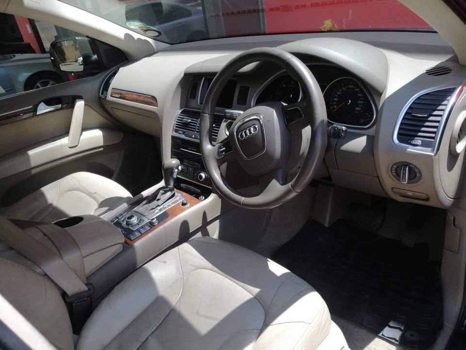 Audi Q7 3.0 Tdi stripping for spares