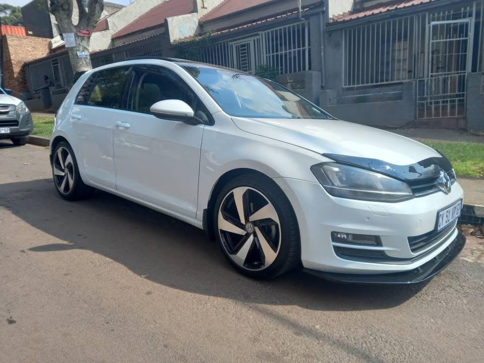 2015 VW Golf 7, 2.0 TDI Diesel, Automatic, White