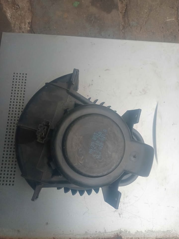 VOLKSWAGEN Amarok 1 generation (2010-2022) Interior Heater 2H1820021A 21505223 - Private Seller