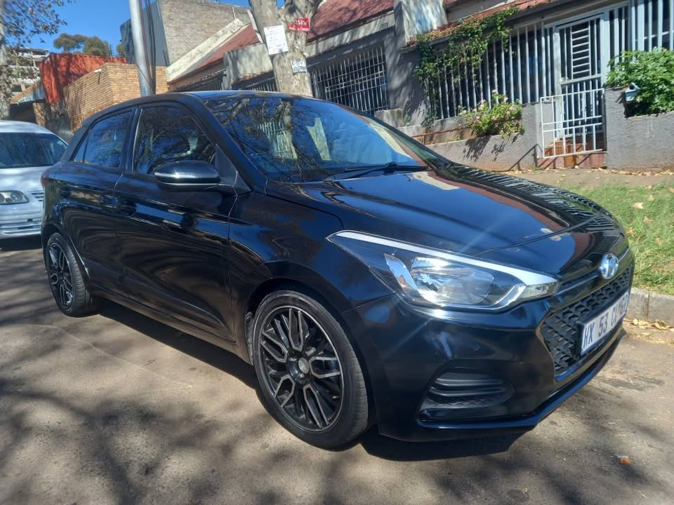 2019 Hyundai i20 1.2 Petrol, Automatic, Black, Service History Leather Seat
