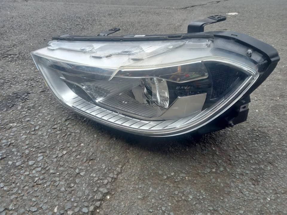 Haval H2 Left Side Headlight - Private Seller Haval H2 Left Side Headlight - Private Seller