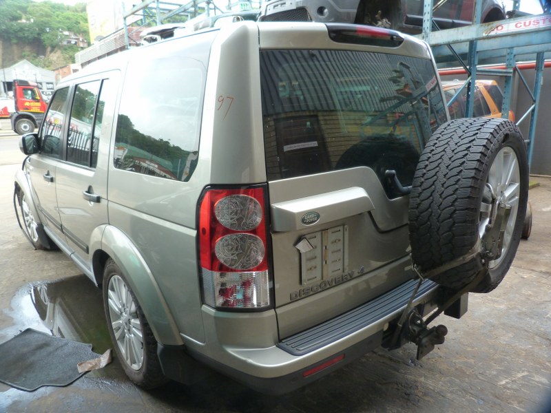 Land Rover Discovery 4 4.5 V8 SE AT Metallic Green - 2012 STRIPPING FOR SPARES - Private Seller Land Rover Discovery 4 4.5 V8 SE AT Metallic Green - 2012 STRIPPING FOR SPARES - Private Seller