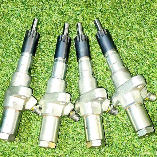HINO TRUCK DIESEL INJECTORS - Private Seller HINO TRUCK DIESEL INJECTORS - Private Seller