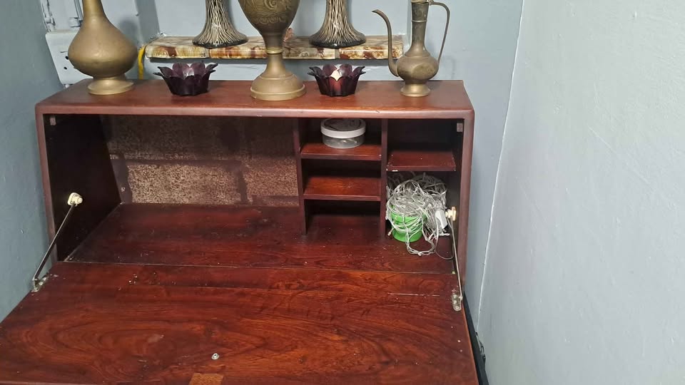 Cabinet antique