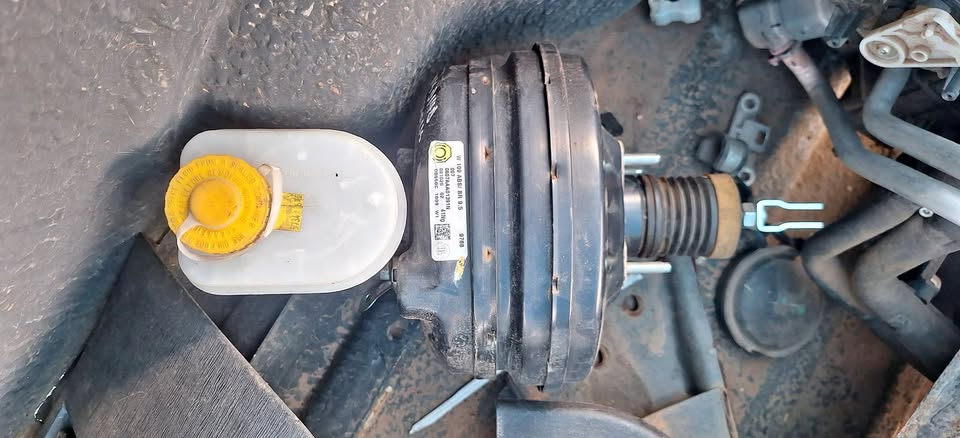 Toyota hilux D4X break booster available