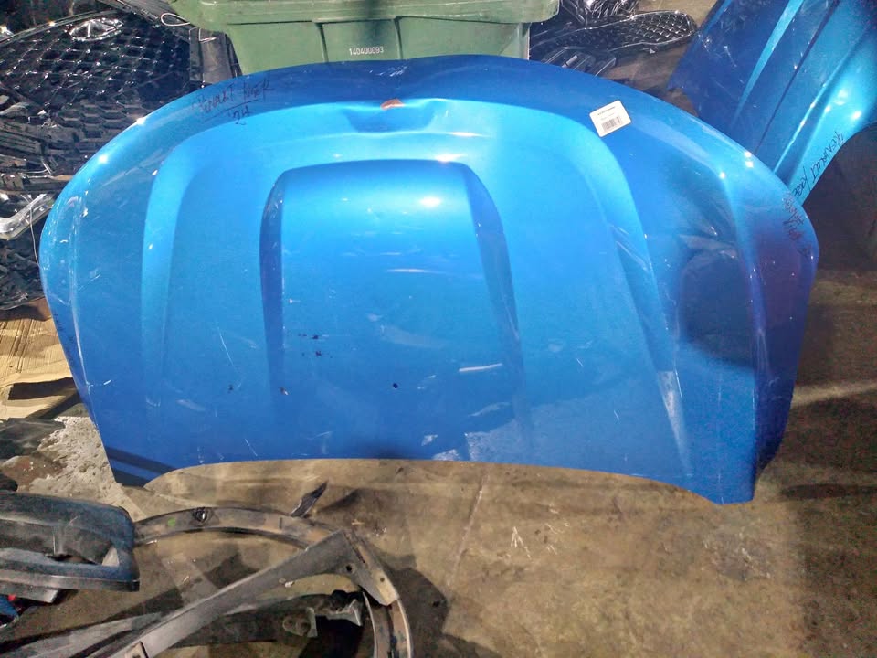 Renault kiger Bonnet 2024 for Sale w - Private Seller Renault kiger Bonnet 2024 for Sale w - Private Seller