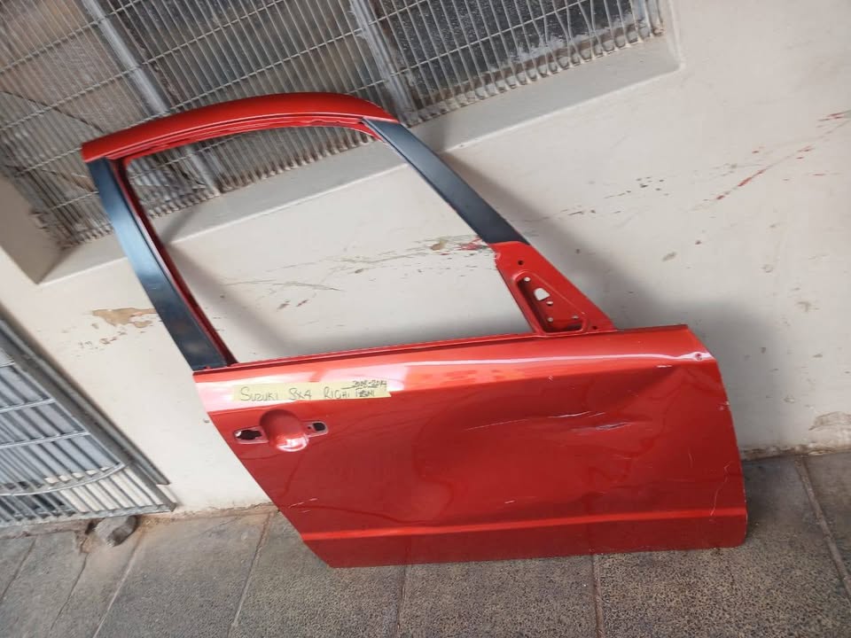 Suzuki sx4 door Front Right for Sale - Private Seller Suzuki sx4 door Front Right for Sale - Private Seller