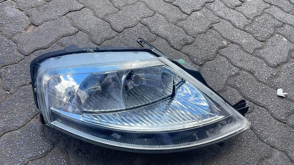 Citroen C3 headlights - Private Seller Citroen C3 headlights - Private Seller