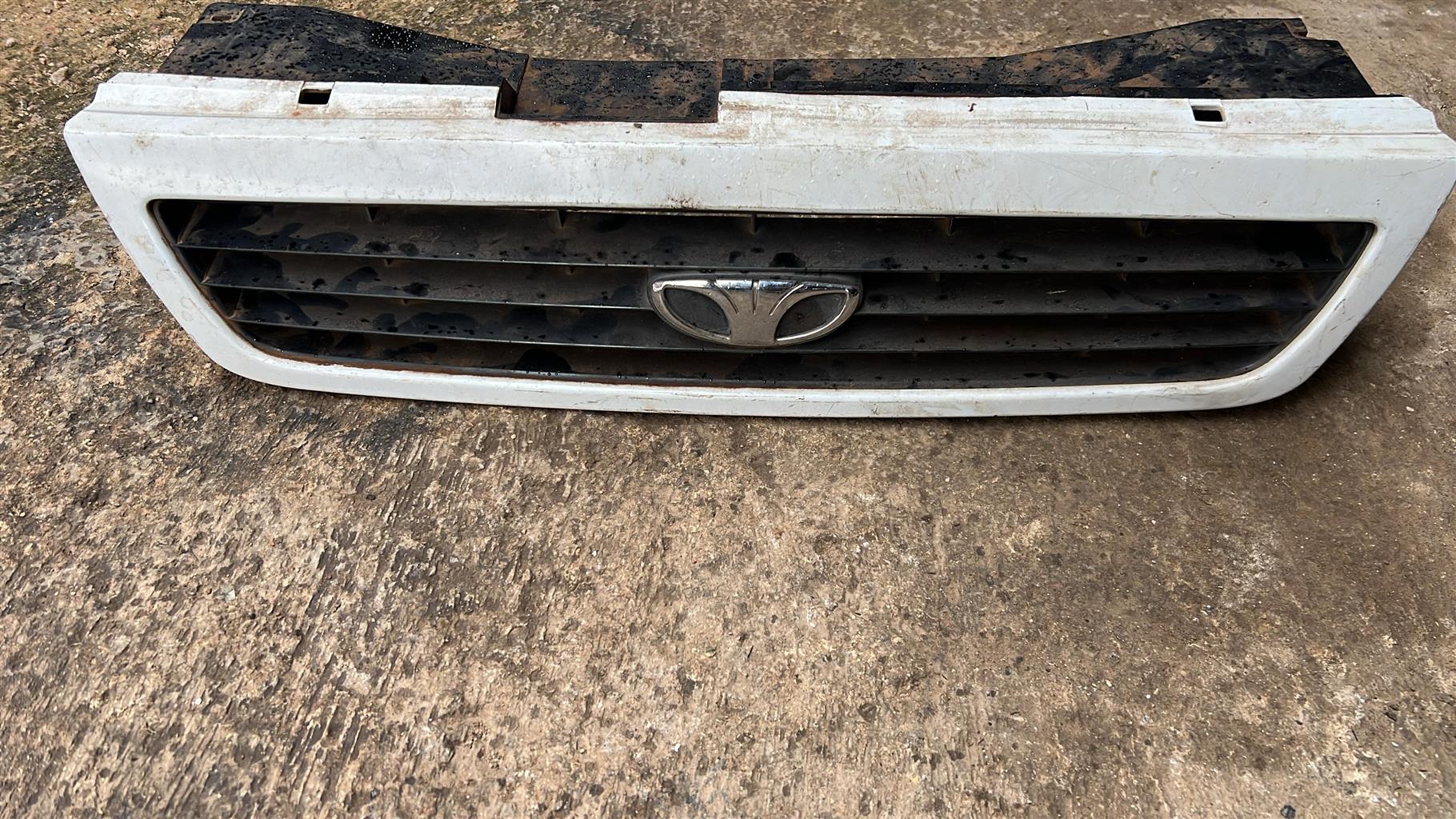 Grille daewoo - Private Seller Grille daewoo - Private Seller