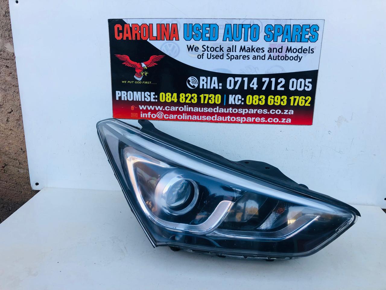 Hyundai Santa Fe right side xenon headlight (2015-2018) - Private Seller