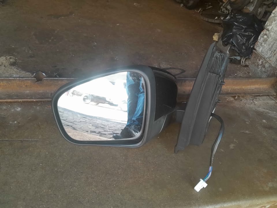 Renault Triber Side Mirrows for Sale - Private Seller Renault Triber Side Mirrows for Sale - Private Seller