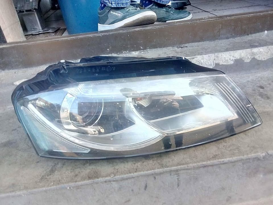 AUDI A3 2011 HEADLIGHT - Private Seller AUDI A3 2011 HEADLIGHT - Private Seller