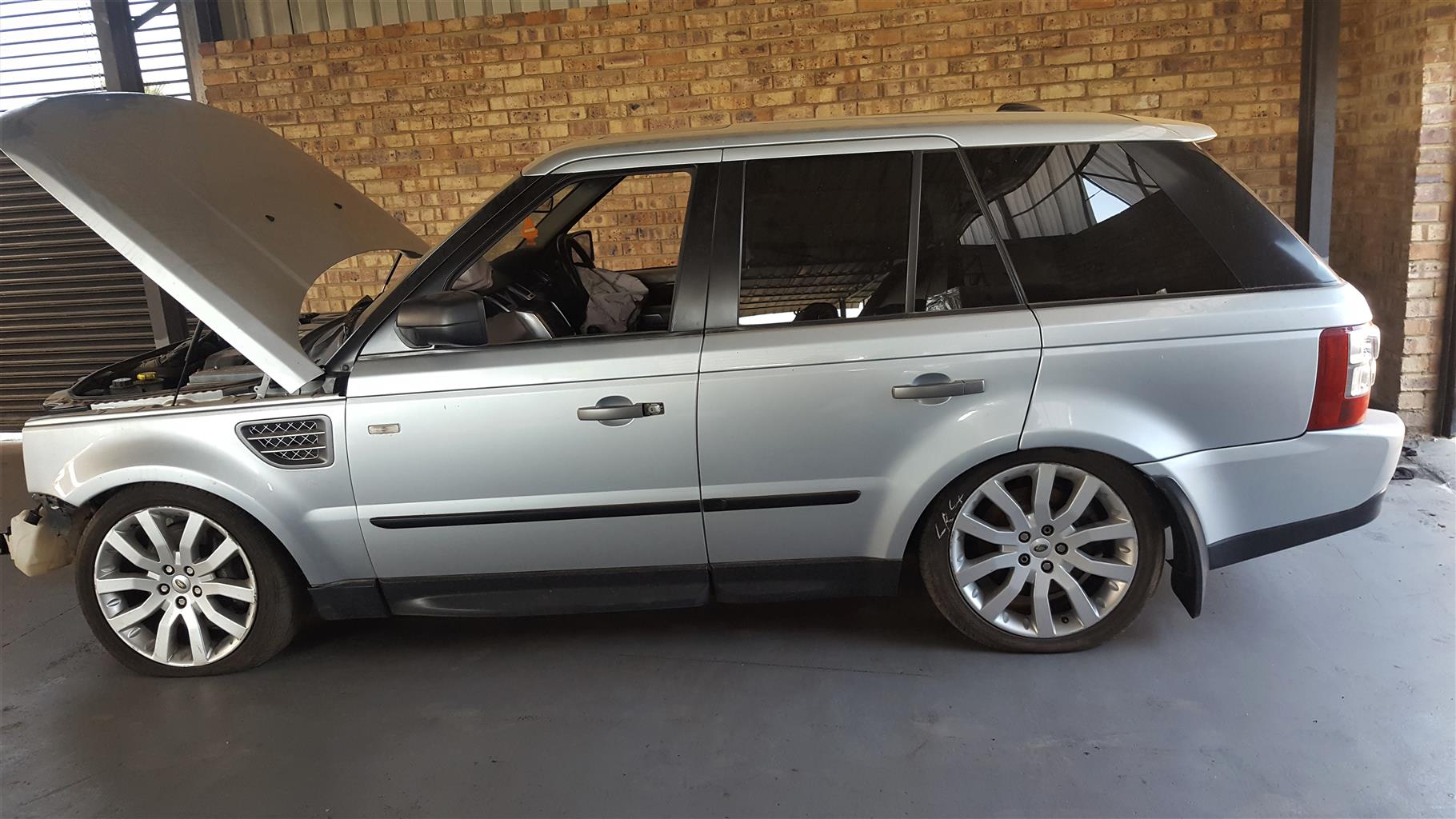 Range Rover Sport TDV8 - Stripping for Spares | AUTO EZI - Private Seller
