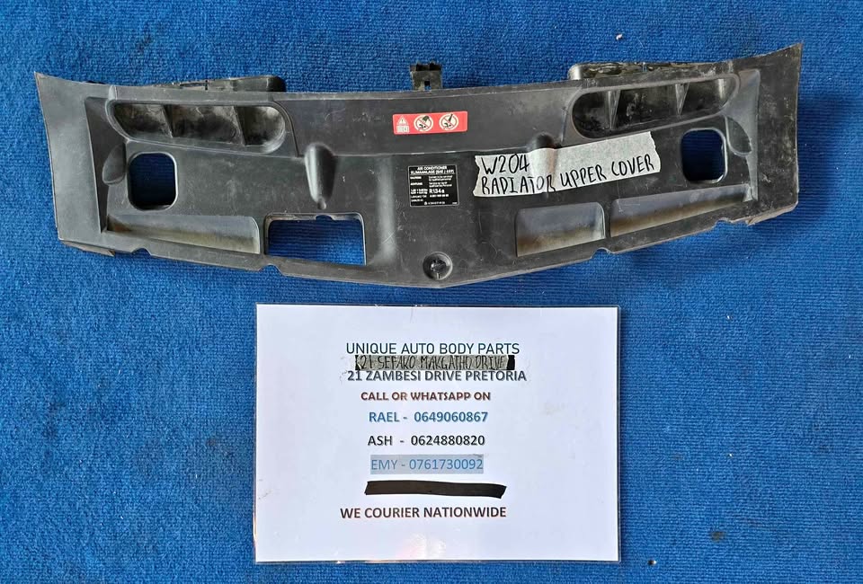 Mercedes W204 Radiator Upper Cover
