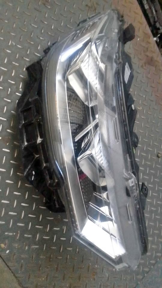 HAVAL H6 HEADLIGHTS - Private Seller HAVAL H6 HEADLIGHTS - Private Seller