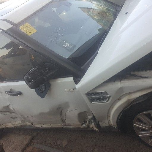 2014 Discovery 4 3.0 SDV6 SE Stripping for Spares