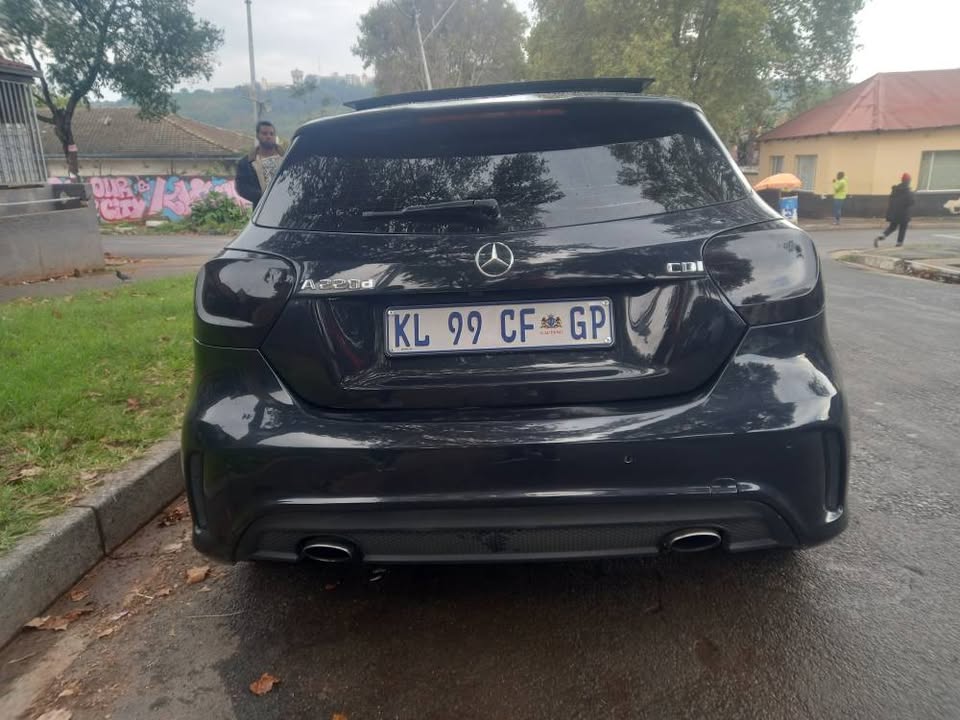 2015 Mercedes Benz A220D CDI Automatic, Diesel AMG, Black,76000kms, Sunroof, Reverse Camera.