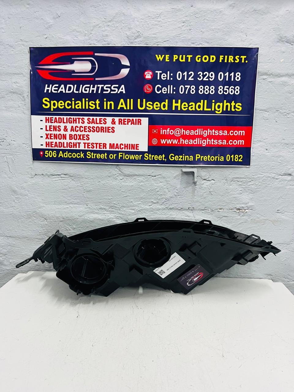 VW Golf 8 TSI GTI GTE left side headlight replacement housing - Private Seller VW Golf 8 TSI GTI GTE left side headlight replacement housing - Private Seller