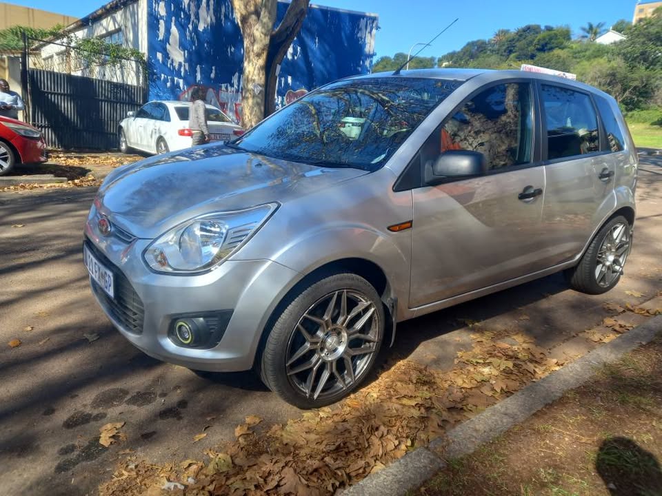 2015 Ford Figo 1.5 Diesel, Manual, Silver, 72000kms,