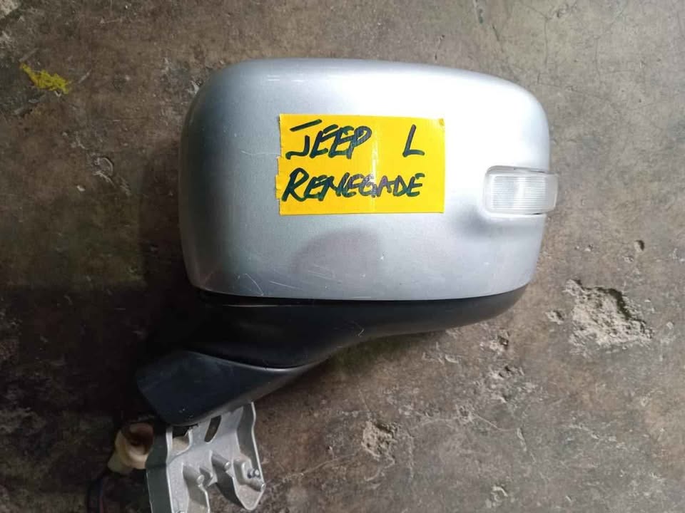 Jeep Renegade Side Mirror Leftside. Call or DM . - Private Seller Jeep Renegade Side Mirror Leftside. Call or DM . - Private Seller