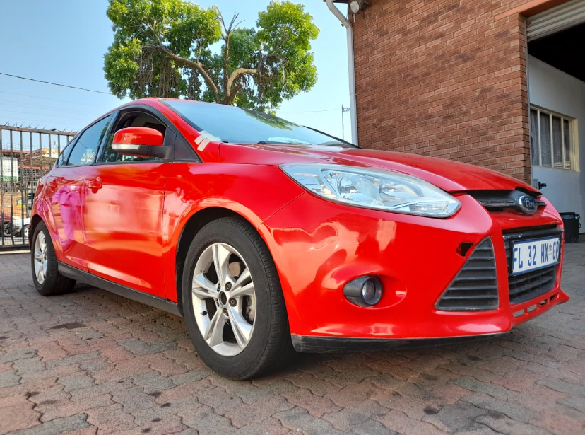 Used 2012 Ford Focus 1.6 5-door Si - Private Seller